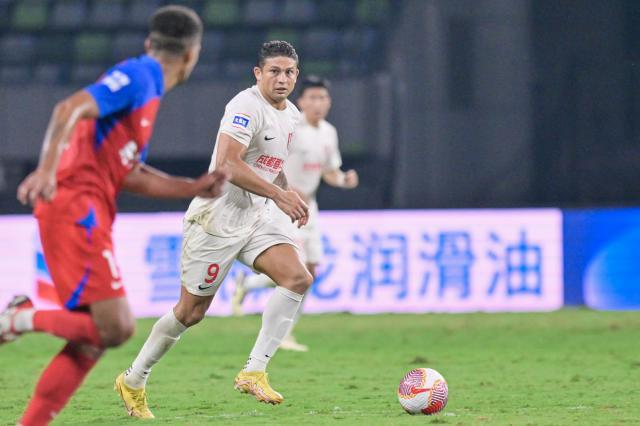 开云线上入口-状态好！韦世豪12场6球超上赛季 艾克森复出献助攻