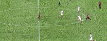 1630267498914042552.gif 5525.gif